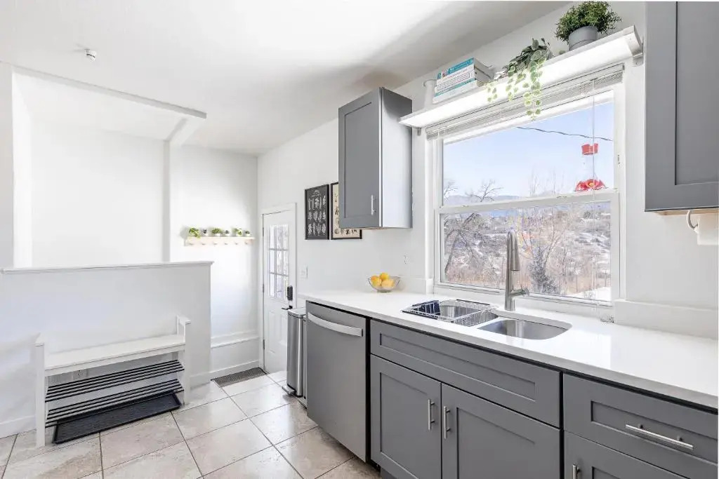Well-Stocked, Family Friendly Home on the Westside STR-1669