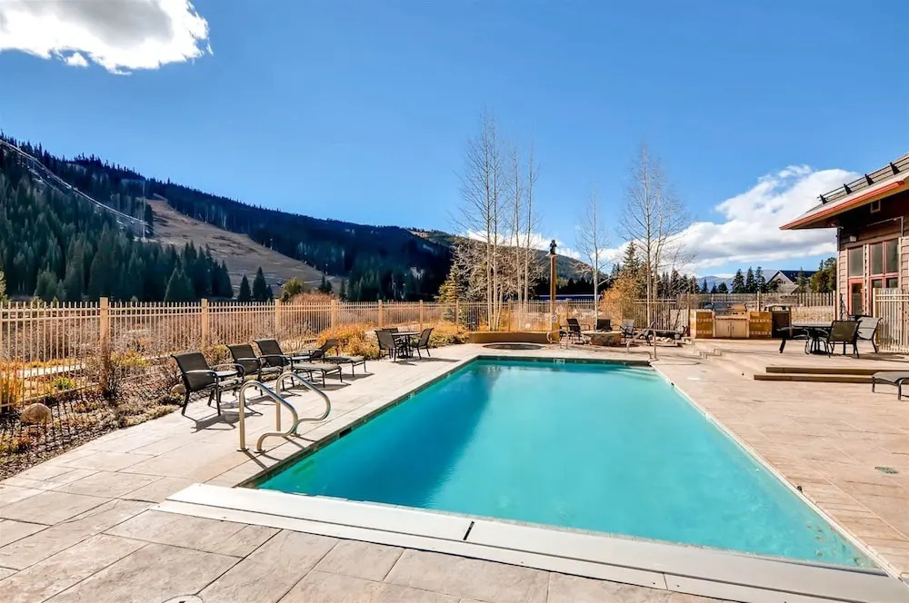 Red Hawk Townhomes 2 Bedroom Rental In River Run Village