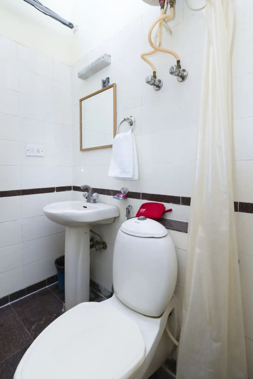 OYO 499 Hotel Umerkot Residency