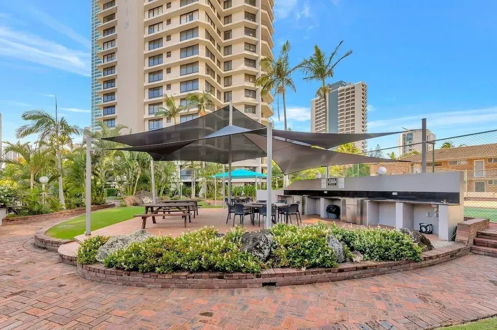 Stylish 3BRM Haven in Surfers Paradise