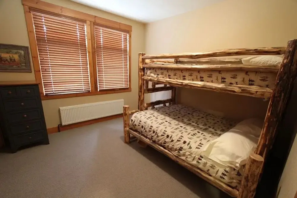 The Cabins 18 3 Bedrooms 2 Bathrooms Condo