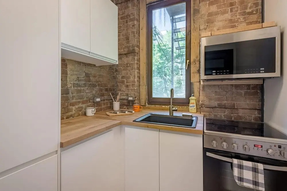 Beautiful Cozy 2-storey Apartment In the of Downtown MTL