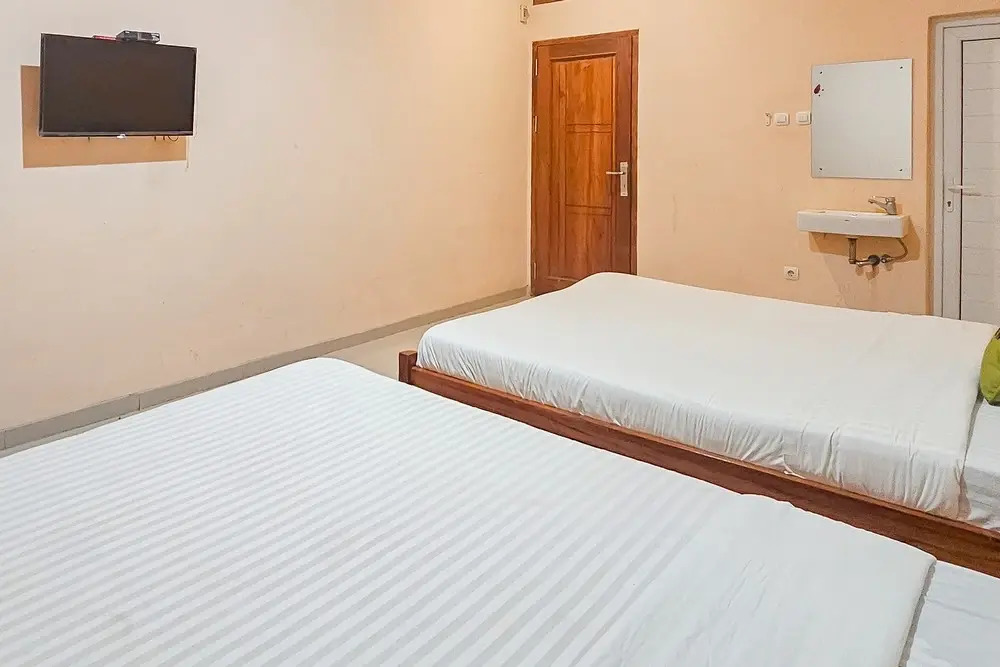 Urbanview Syariah Pendopo Tumaritis Cianjur