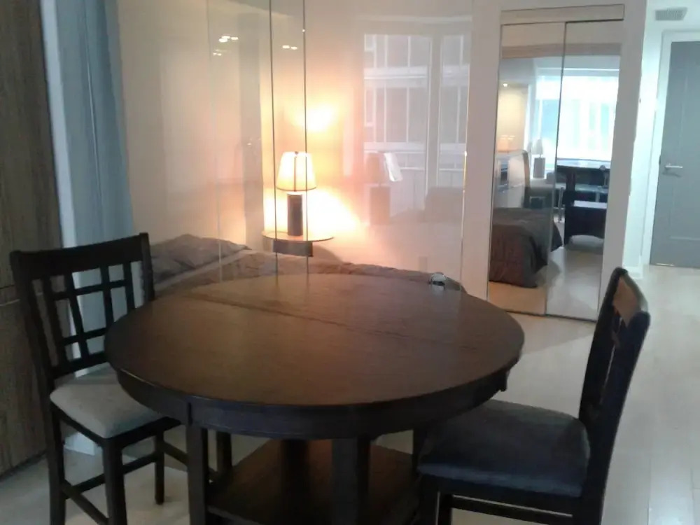 Amazing Downtown Core Toronto Suite