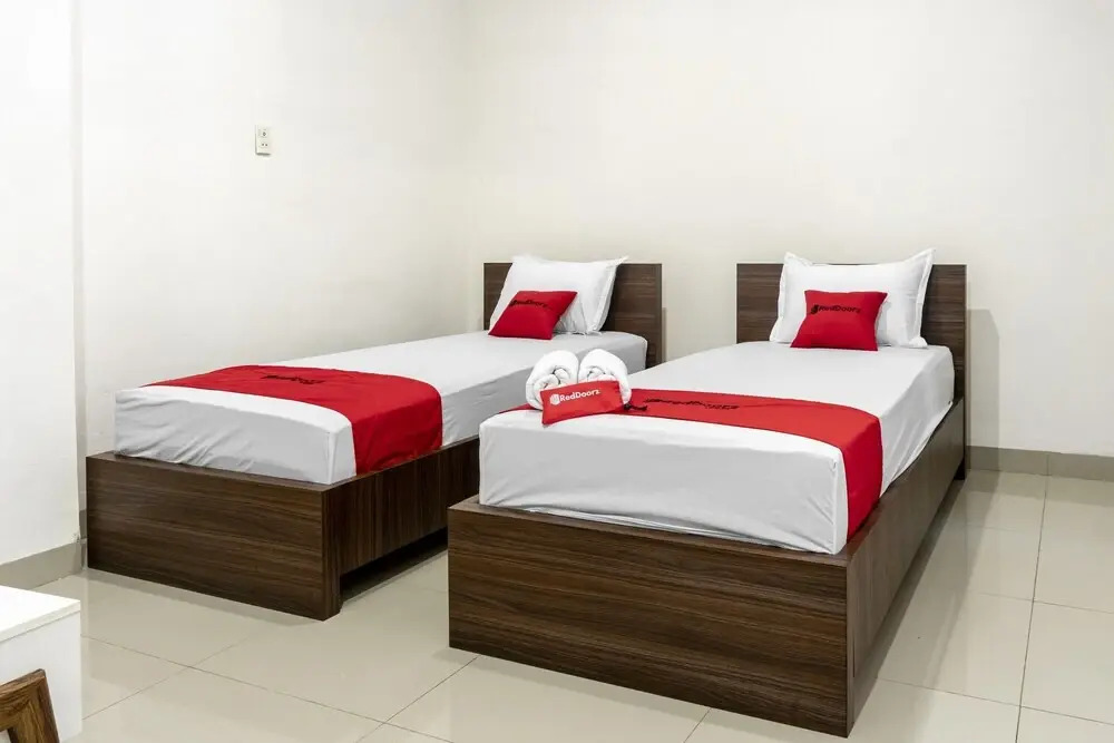 Afifah Guesthouse by RedDoorz
