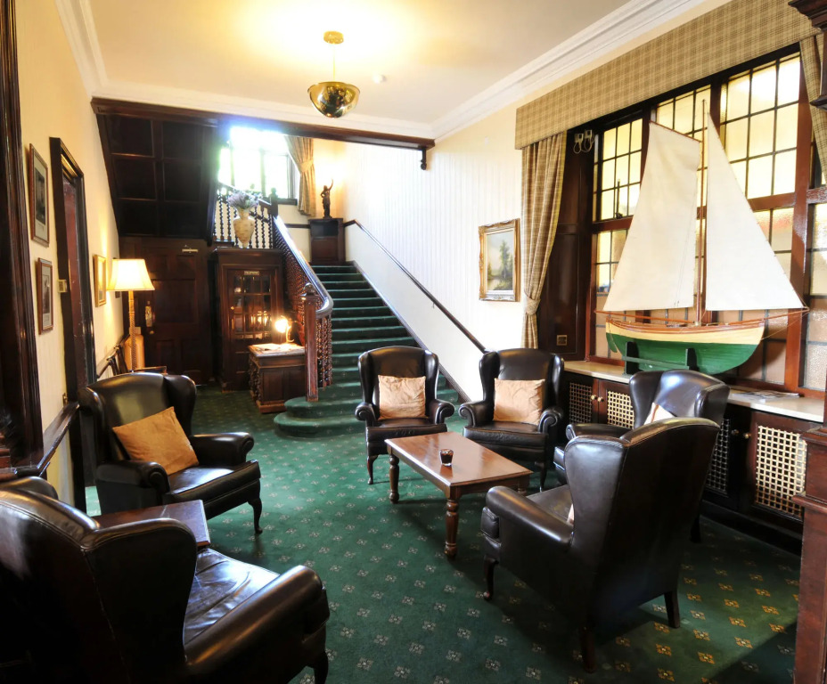 Royal Marine Hotel, by Highland Coast Hotels