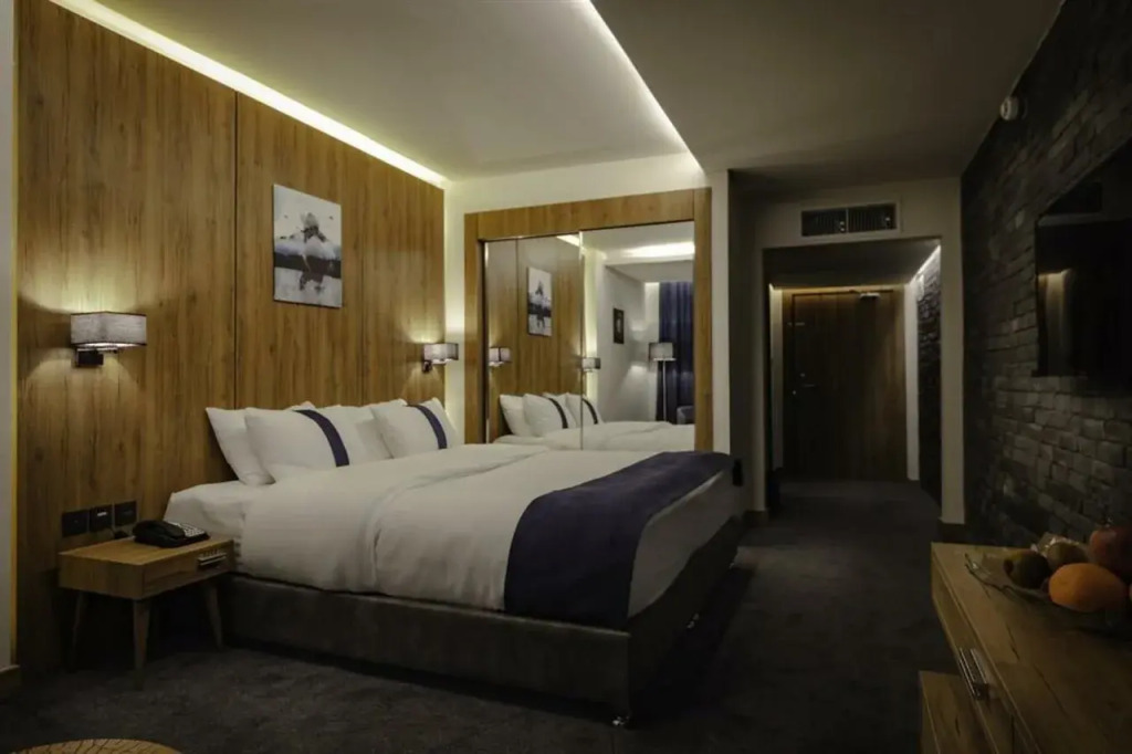 Monarch Hotel Amman