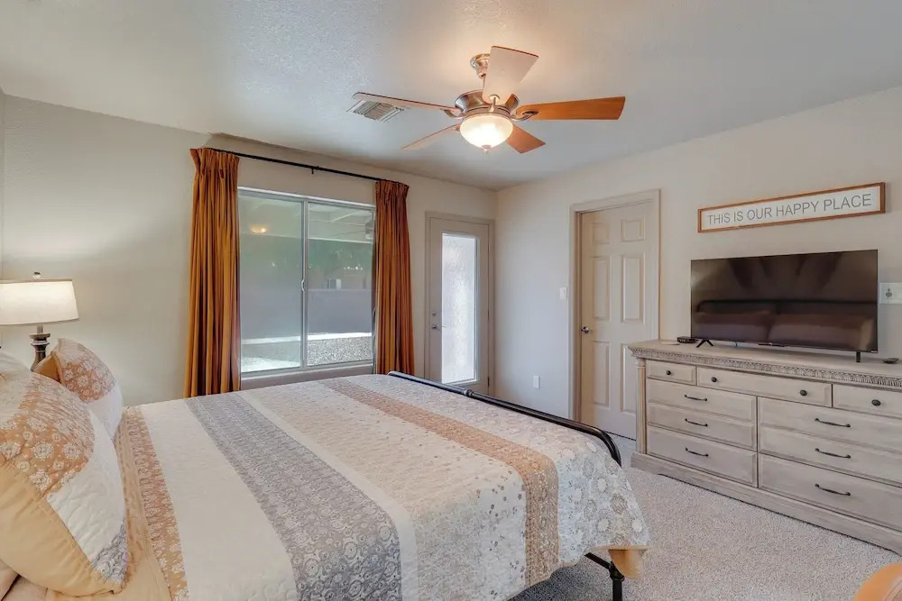 Foothills Family Home Near Lake & Colorado River!