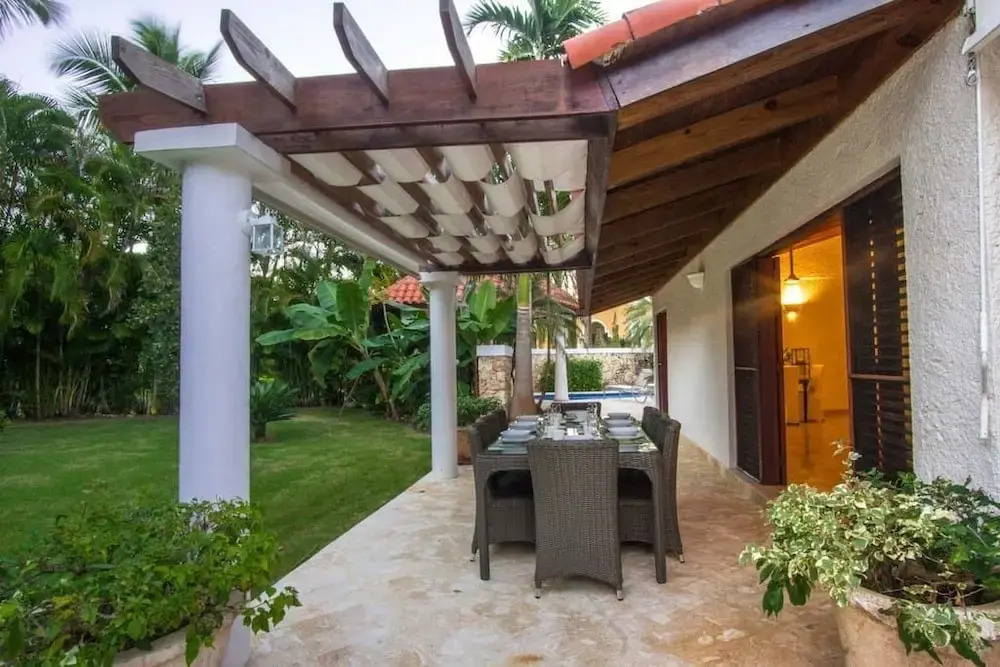 4BR Villa Las Piñas CasadeCampo by ASVR