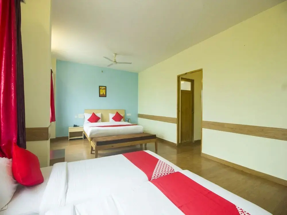 Hotel Sai Palkhi Niwara