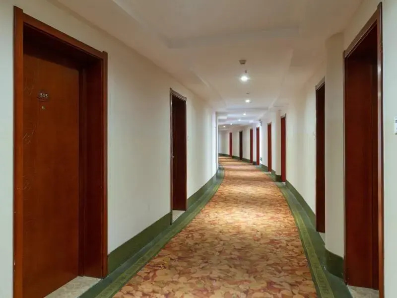GreenTree Inn Suzhou Shengze Bus Station Business Hotel