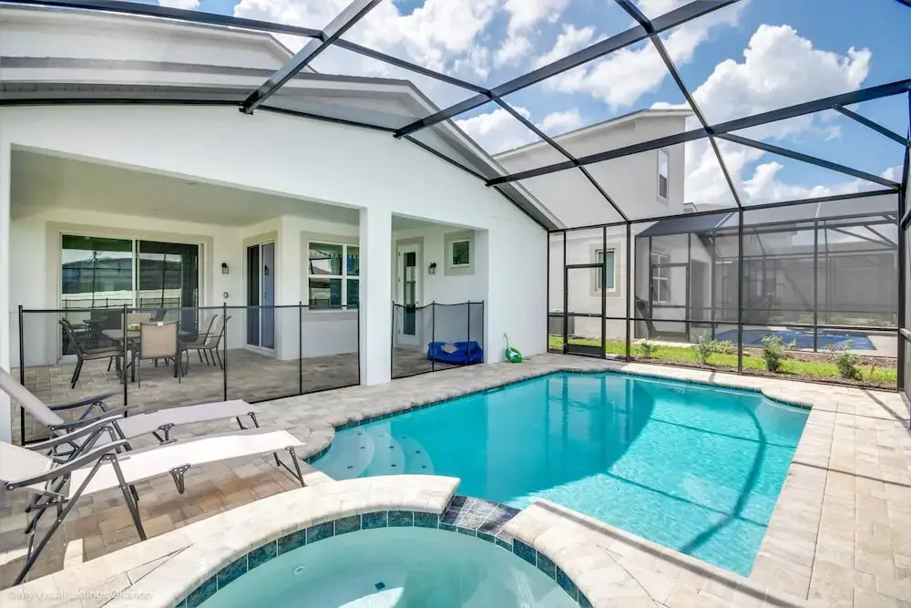 Solara Resort - 9001 Egret Mills Terrace