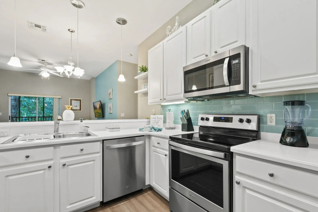 Coastal unit with 3 bedrooms and Disney room