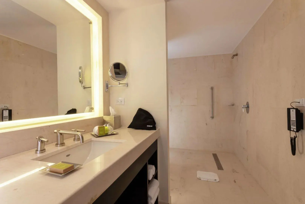 Doubletree By Hilton Toluca