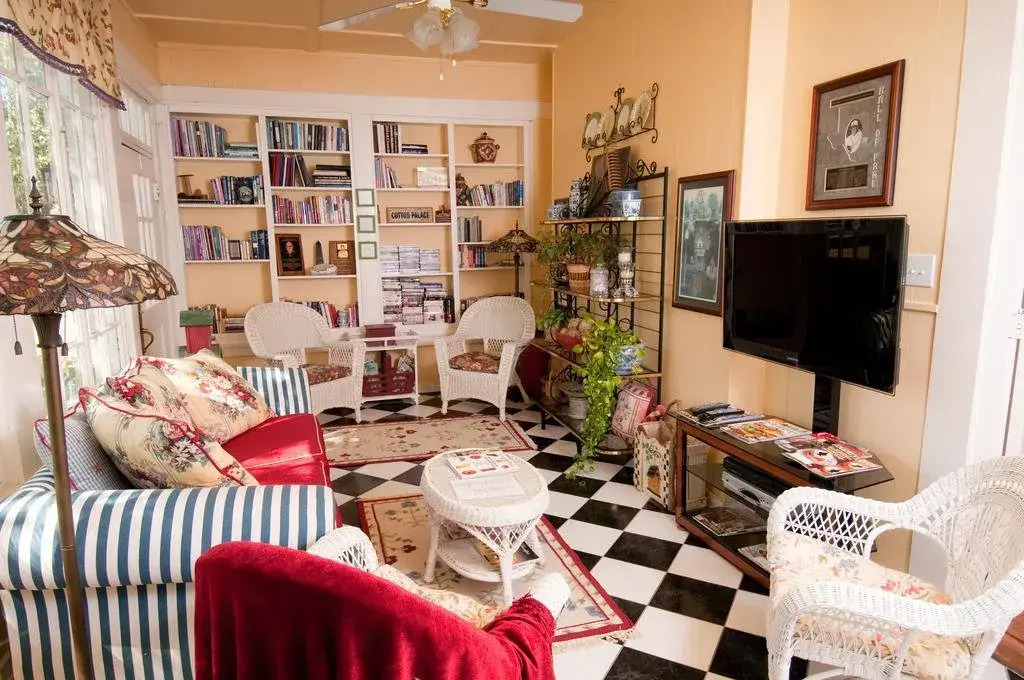 The Cotton Palace Bed and Breakfast