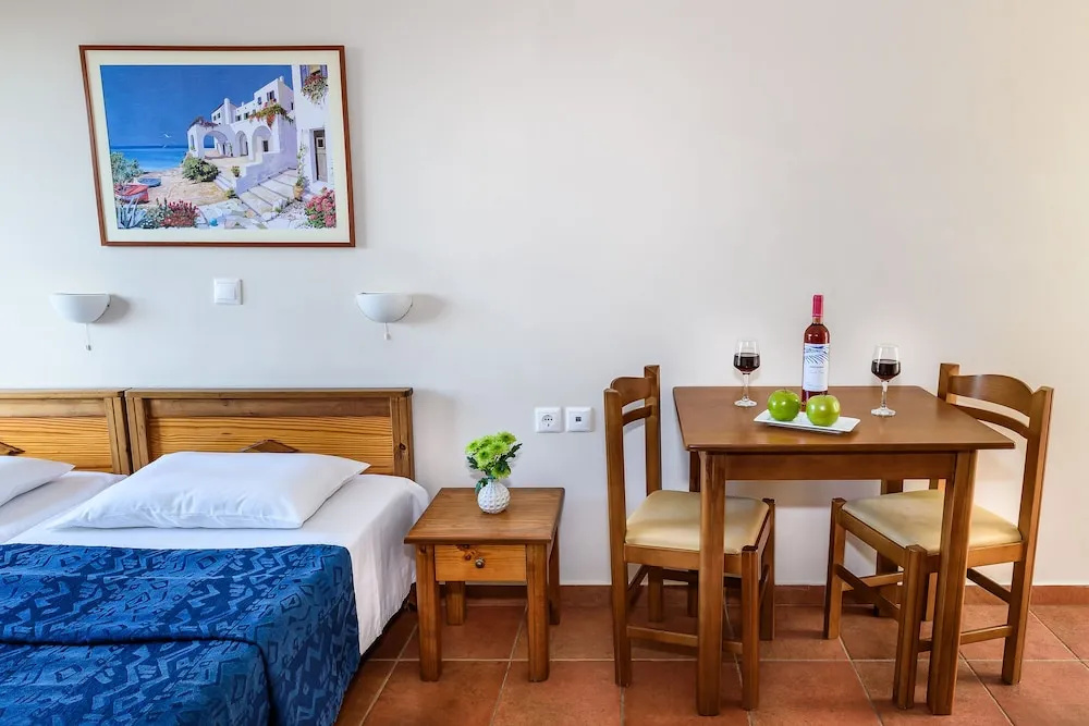 Panos Beach Hotel