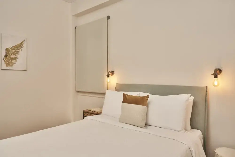 Chic n Bright 3 Bd Apt with Hilton View