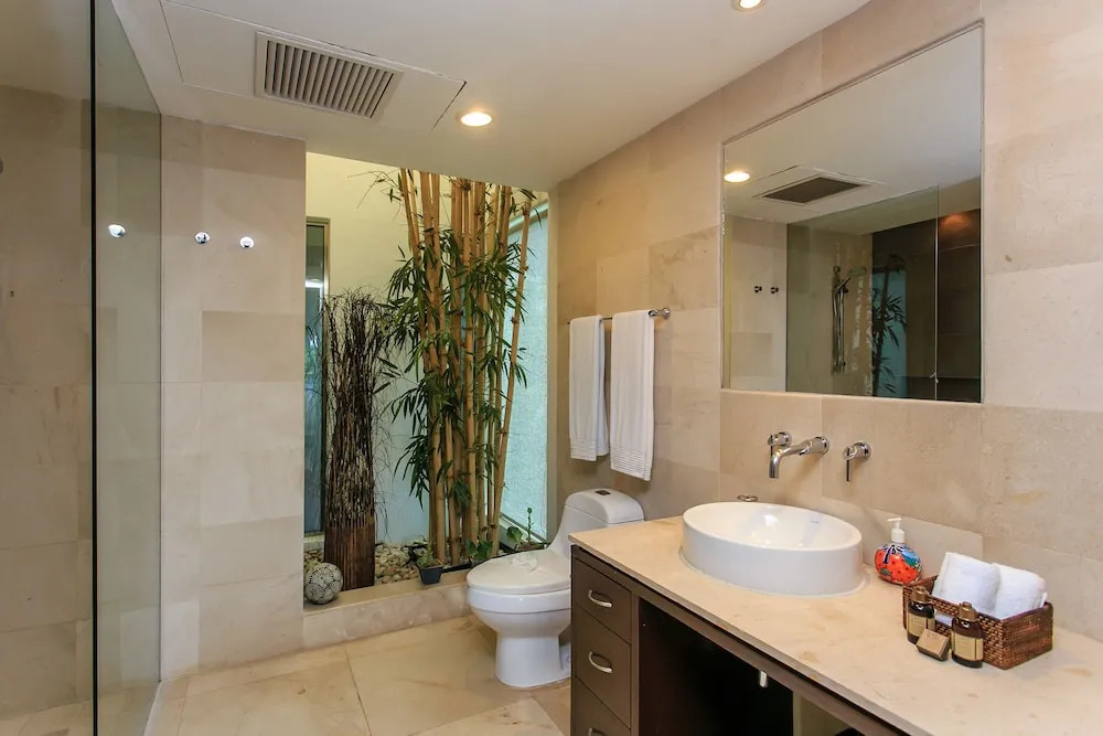 Penthouse via 38 Laguna by Stella Rentals