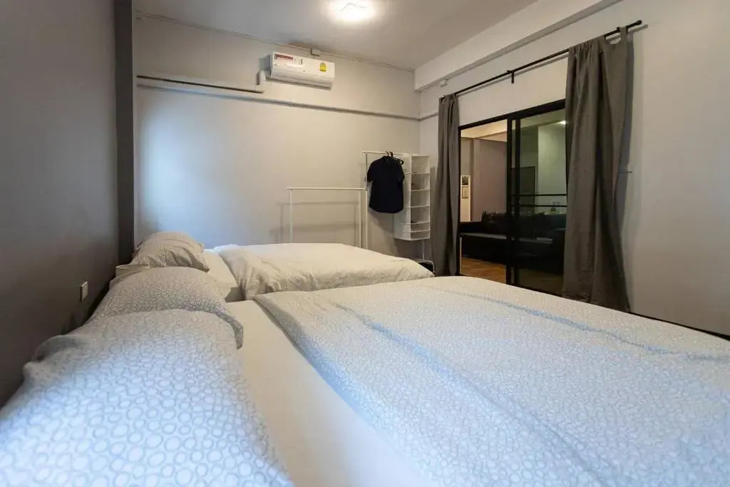 U3 Large 2 Bedroom Full Kitchen Near BTS Udomsuk