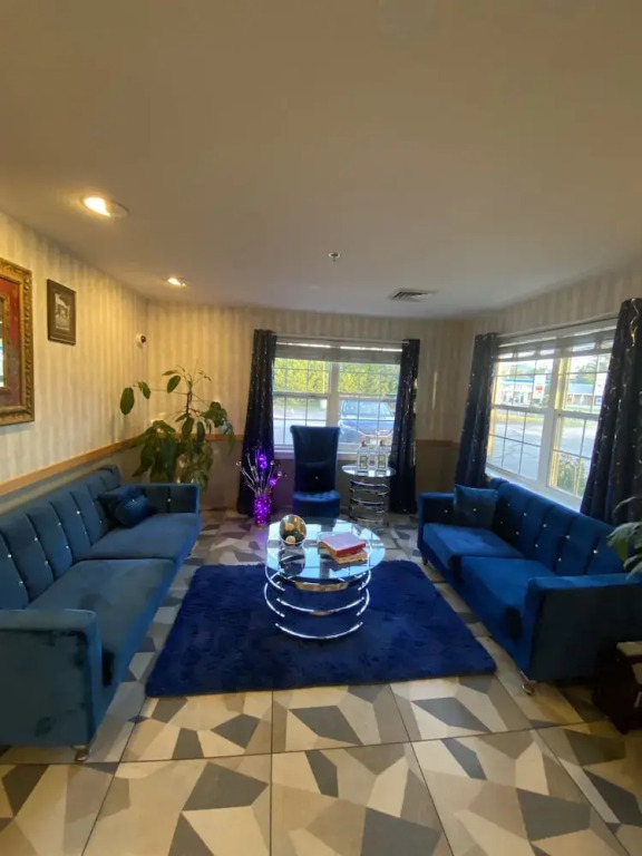 Coos Motor Inn