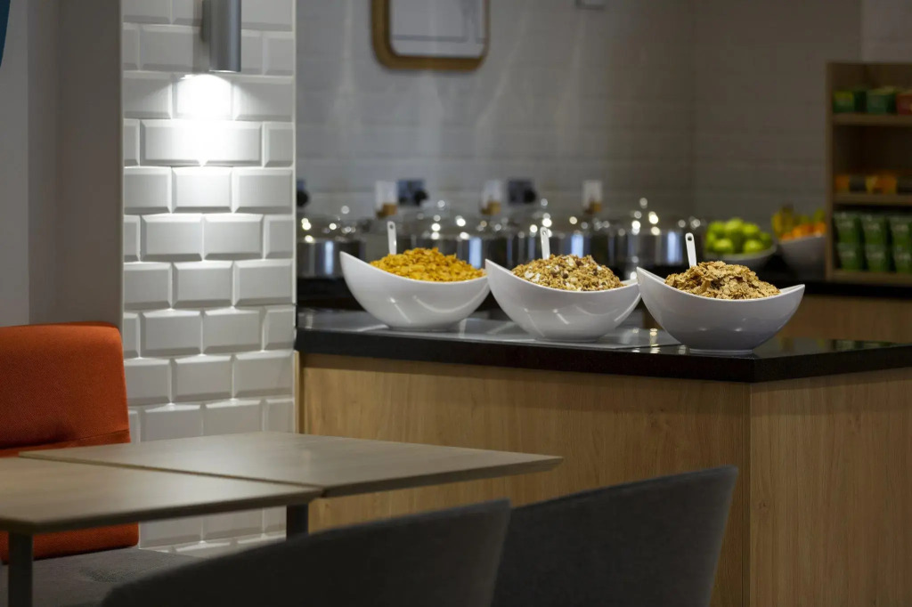 Holiday Inn Express Edinburgh City Centre by IHG