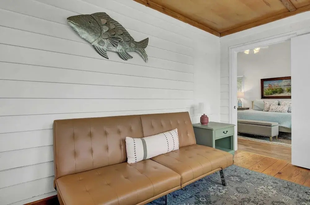 17 Oyster Row by Avantstay Lakefront Charm