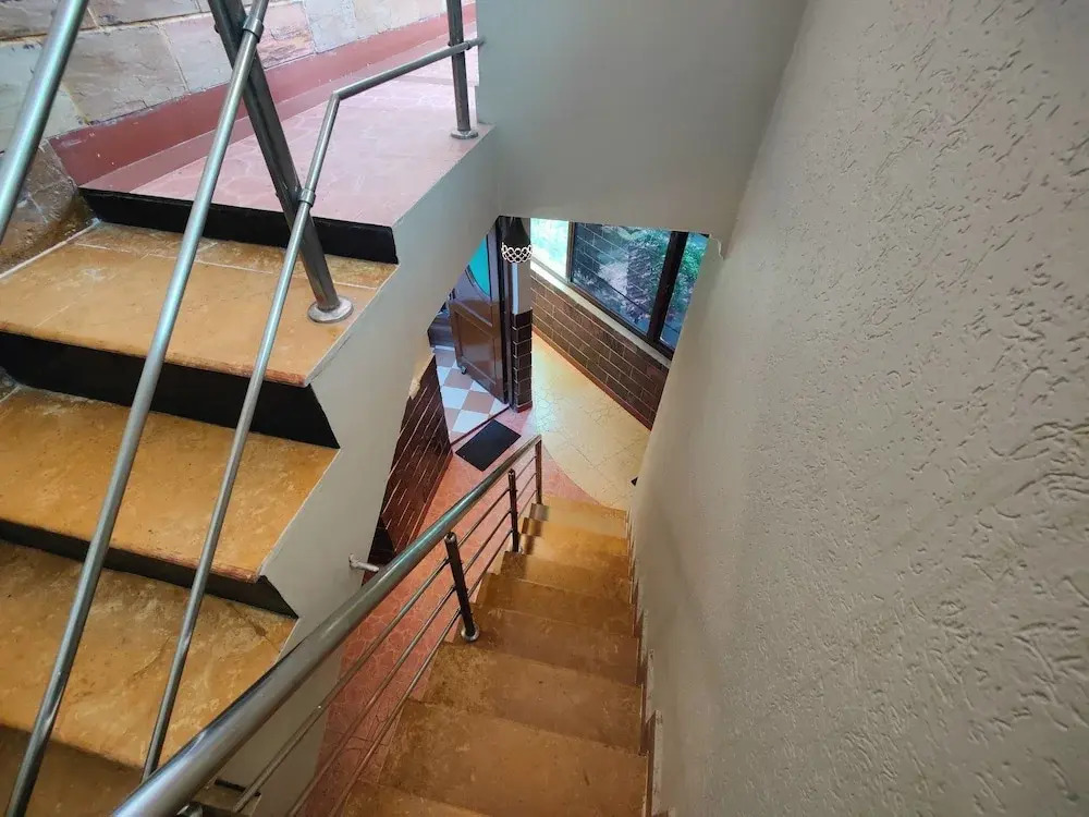 Harish Guest House -Railway Station Road