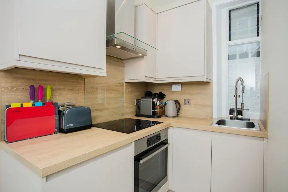 1 Bedroom Garden Flat in Fulham
