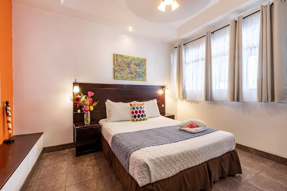 ALAJUELA CITY Hotel & Guest House