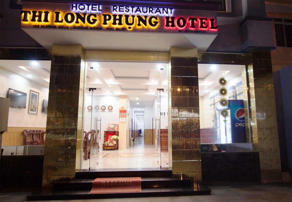 Thi Long Phụng Hotel