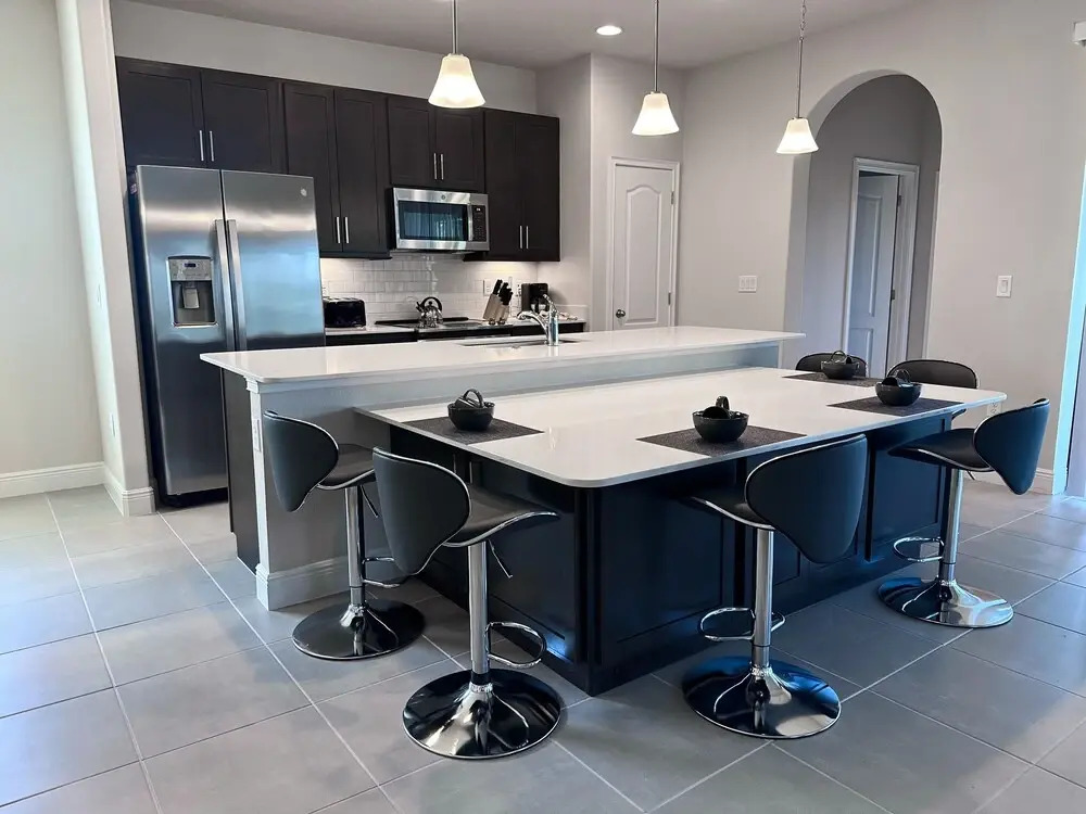 Balmoral Resort-200kb 6 Bedroom Home by RedAwning