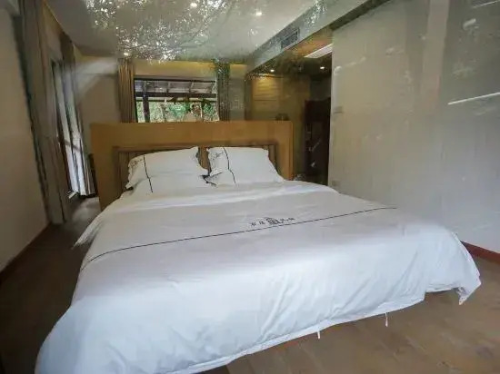 Youju B&B (Qingyuan Taihe Ancient Cave Gulongxia Branch)
