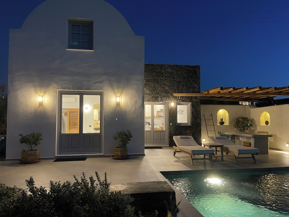 Phaos at Saint John Villas with private heated pool