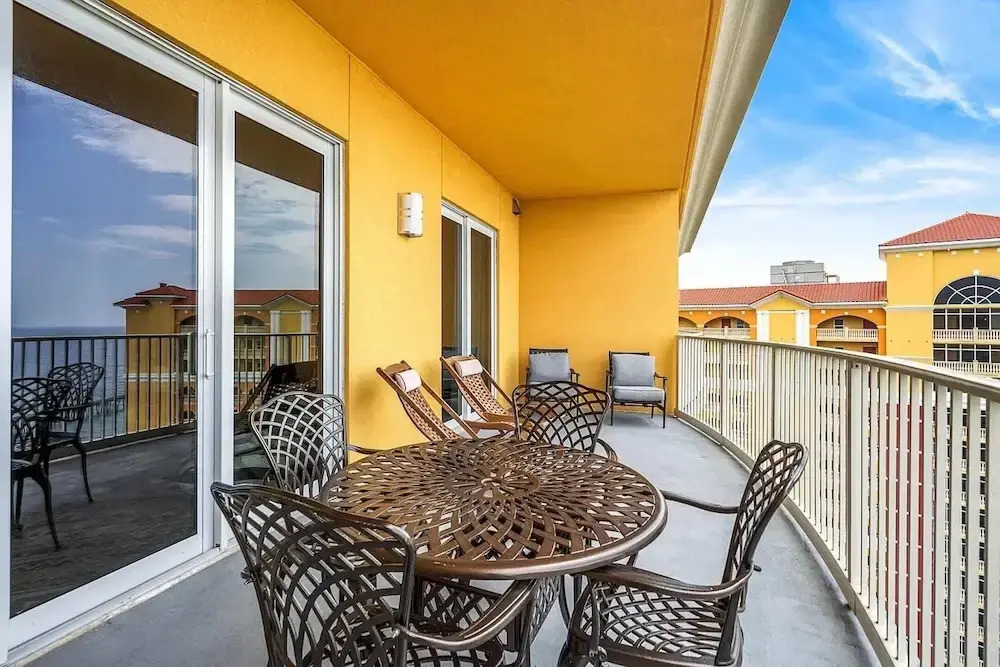 Salt and Shore Escape Sleeps 7
