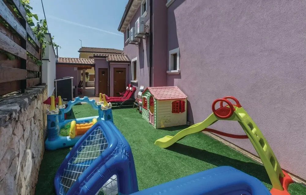 Beautiful Home in Betiga With Wifi and 3 Bedrooms