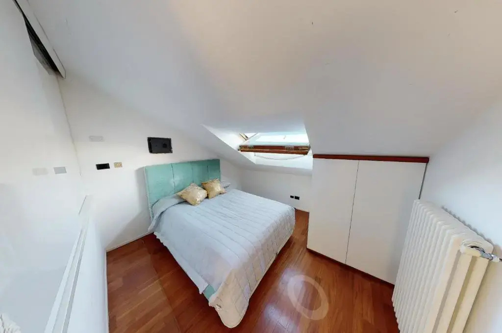 ATTICO SAN FAUSTINO 165 mq più 110 mq di terrazza- IN VILLA 700 ,VISTA MARE STREPITOSA-100 m dalla spiaggia-PARKING ESCLUSIVO-SKY,NETFLIX