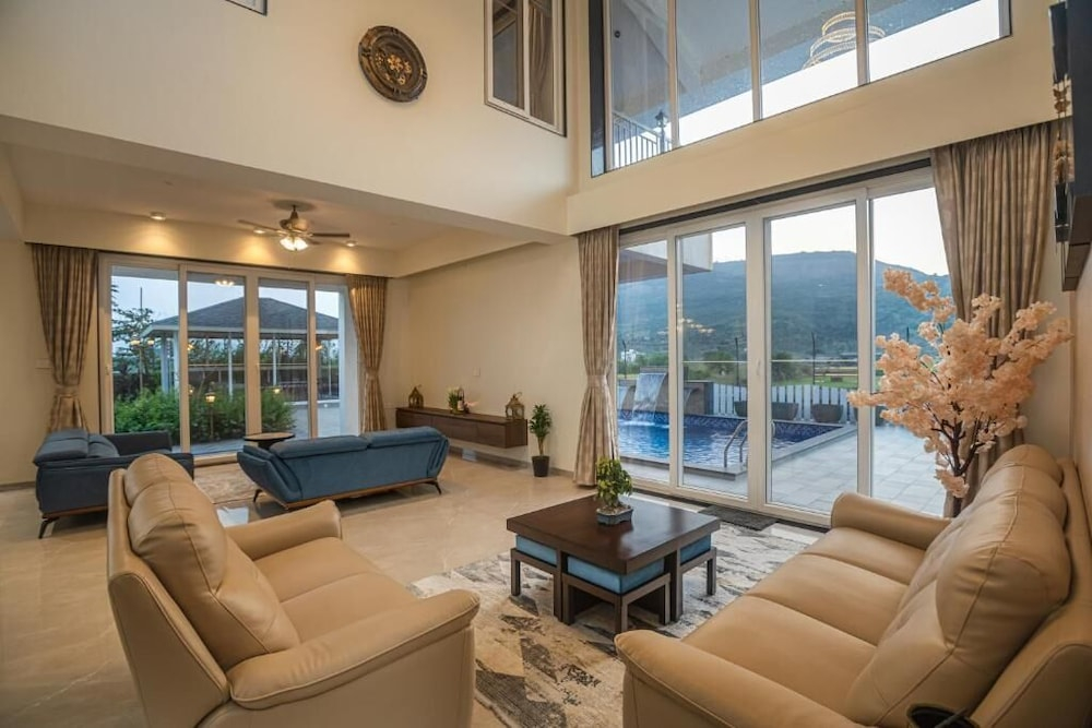 ELIVAAS Nimishka 5 BHK Villa with Pool