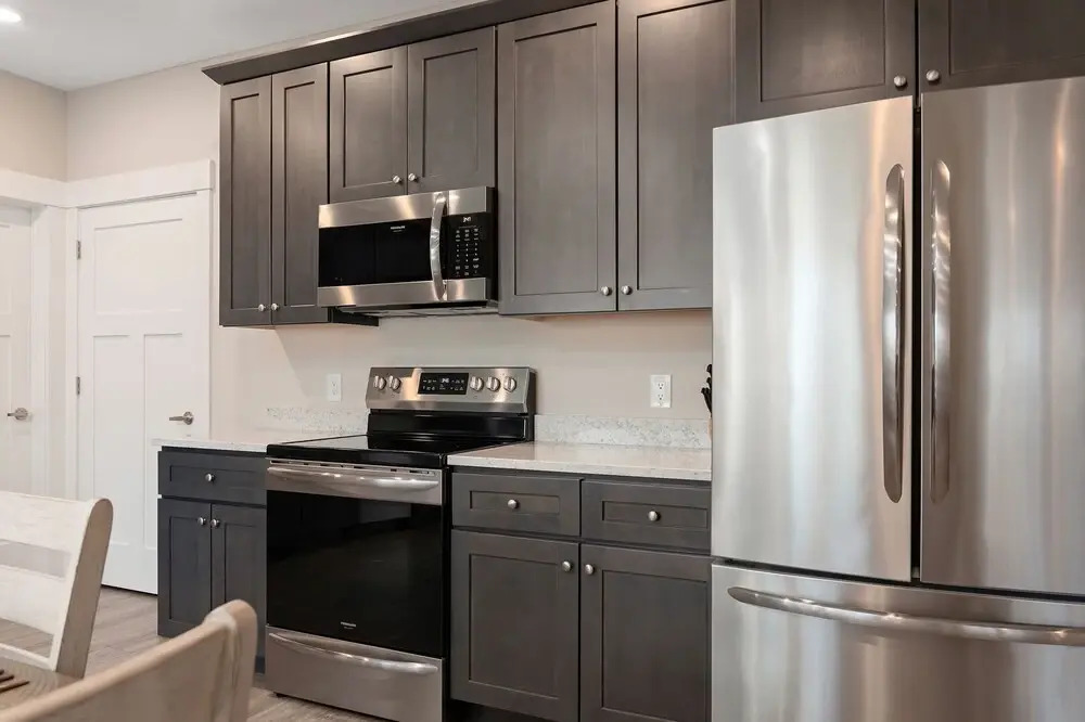 539 Bay St. Lake View Condo Unit 304E