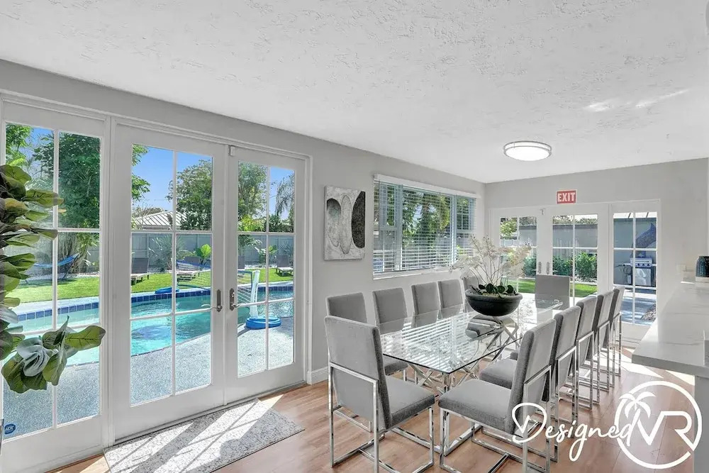8BR Family Resort with Pool & Playground