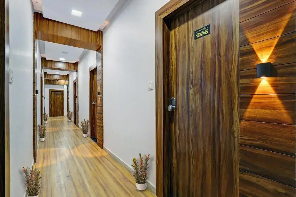 OYO Flagship 70202 Hotel Max