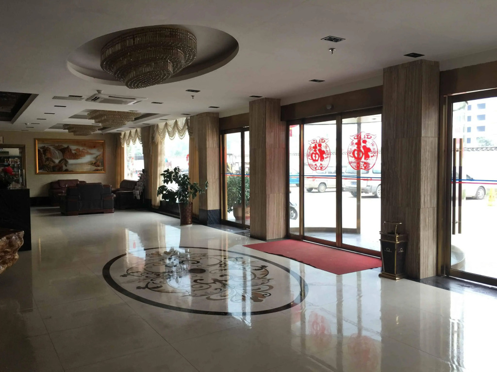 Junlin Hotel (Yangshuo West Street Central Plaza Branch)