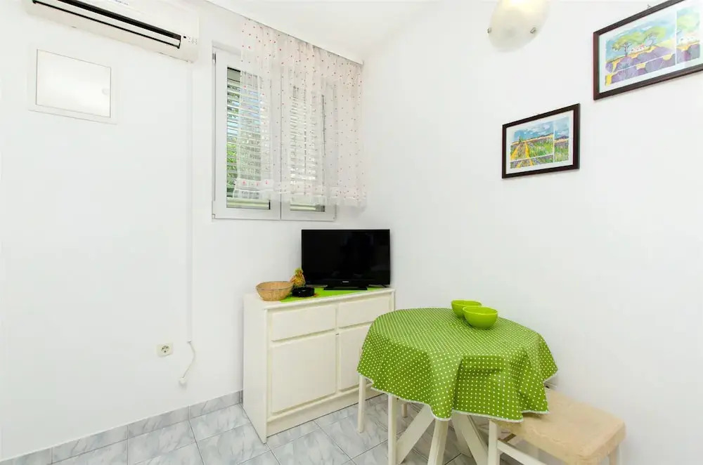 Apartments Lidija