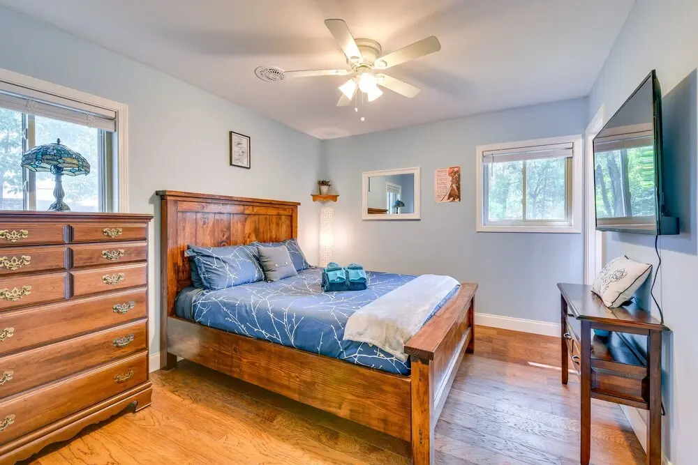 Florida Escape w/ Patio & Fire Pit, Near Beaches!