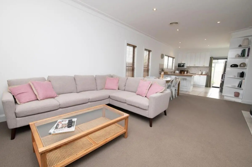 Villa 88 - Stylish, Modern, Fresh & Light