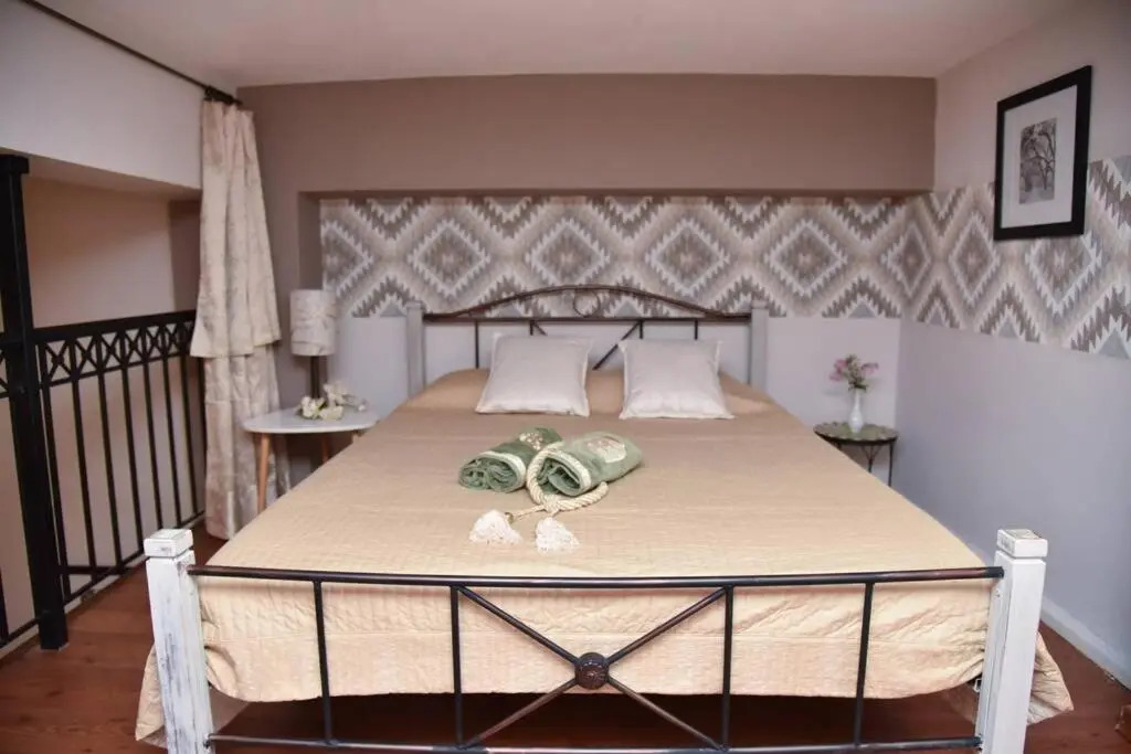 Hospitality in Mythical and Historical Peloponnese1