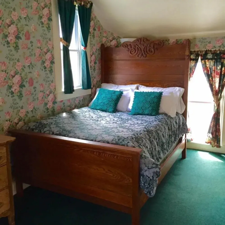 Chestnut Street Inn