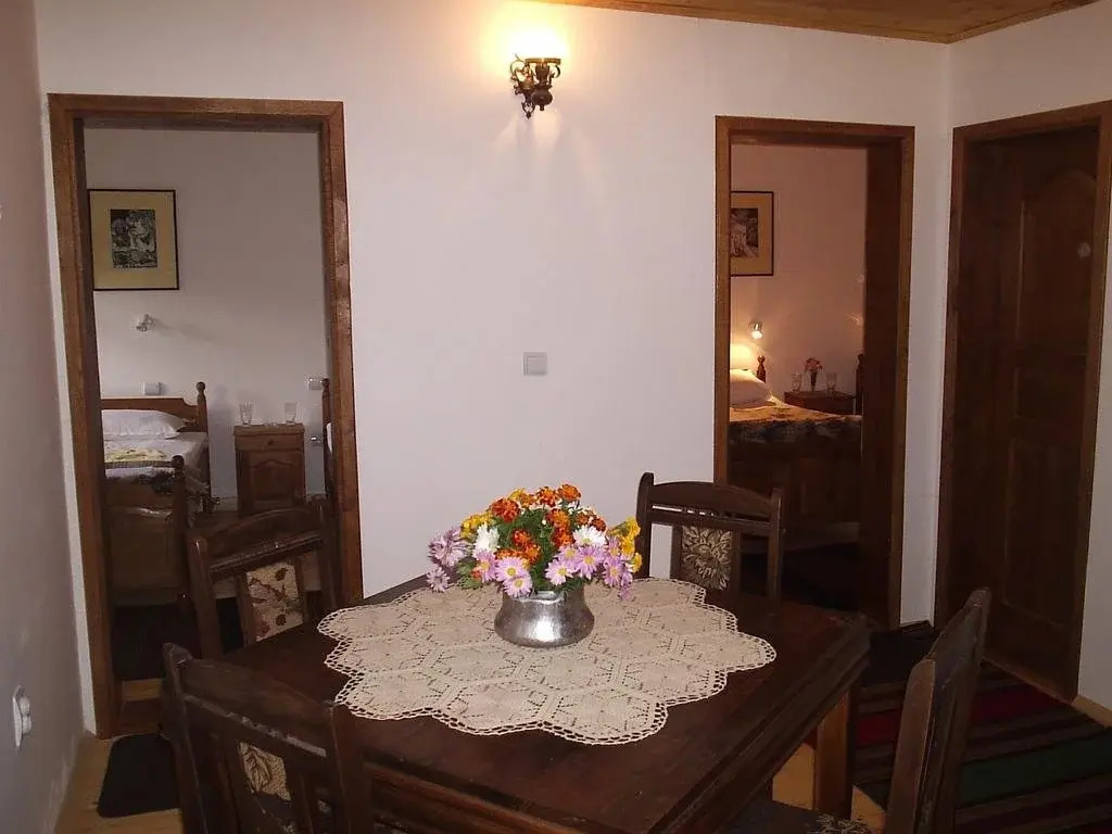 Yakovtsi Inn