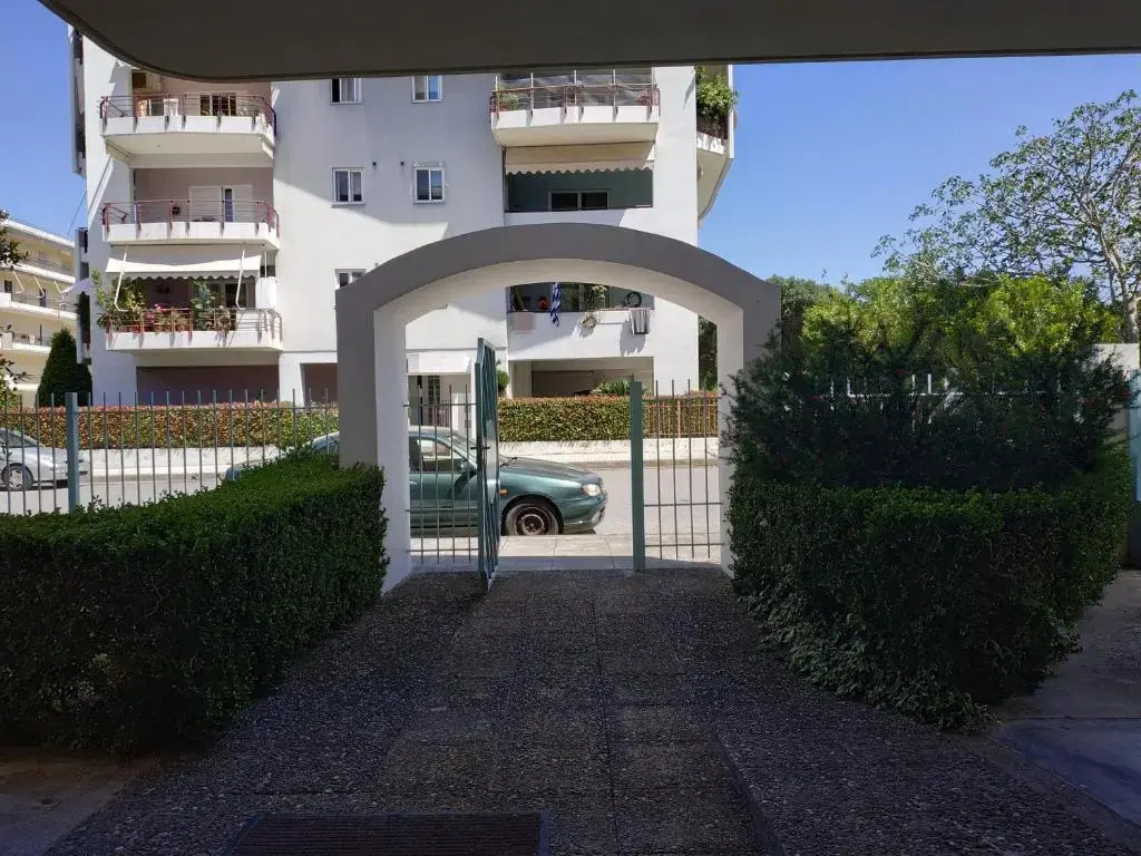 Thalia Apartment in Kalamata, 15' walk from the city center and the beach