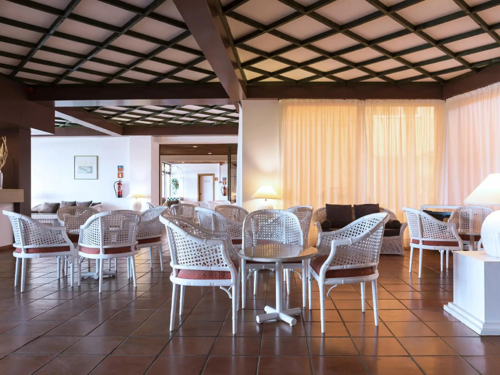 Апартаменты Meia Praia Lagos - Beach Club