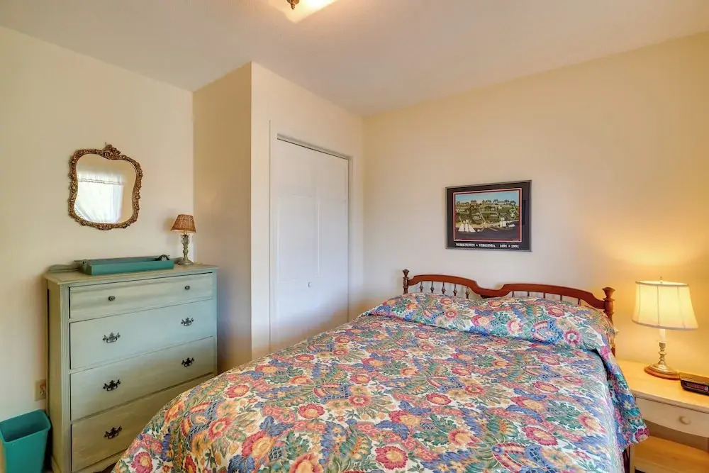 Spacious Kill Devil Hills Getaway w/ 3 Decks!